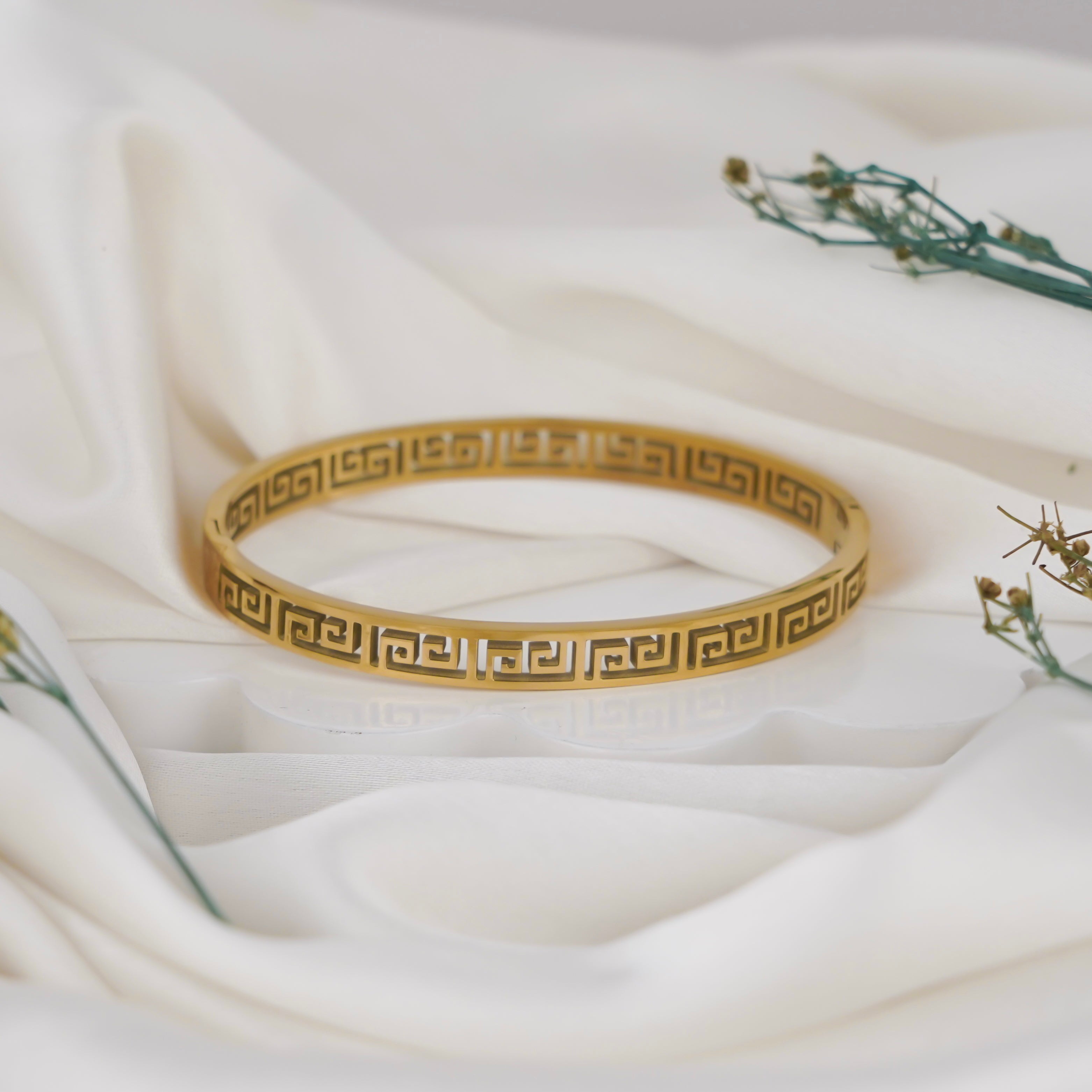 Samara Gold Openwork Bracelet