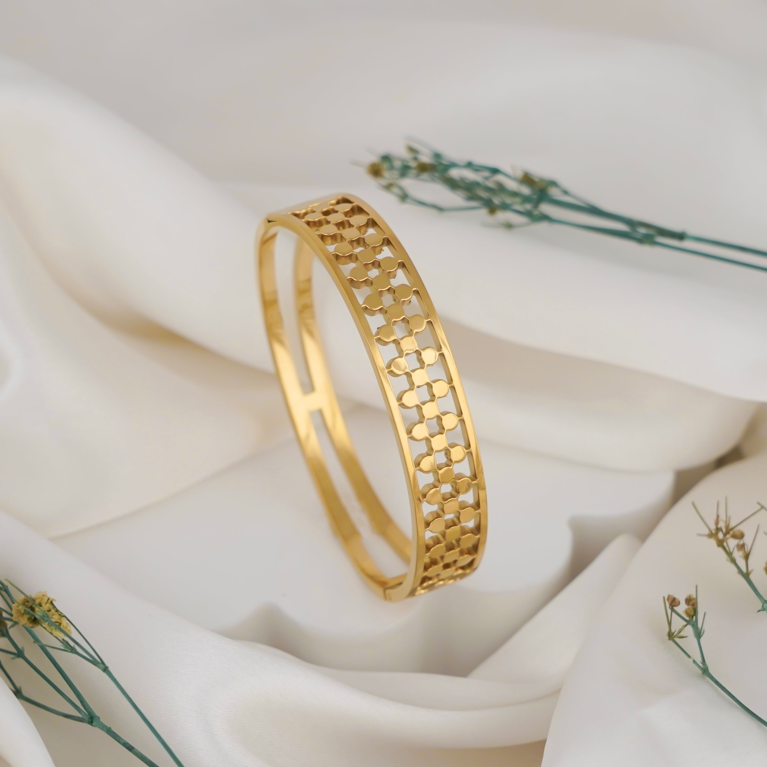 Meenakari Mesh Bracelet