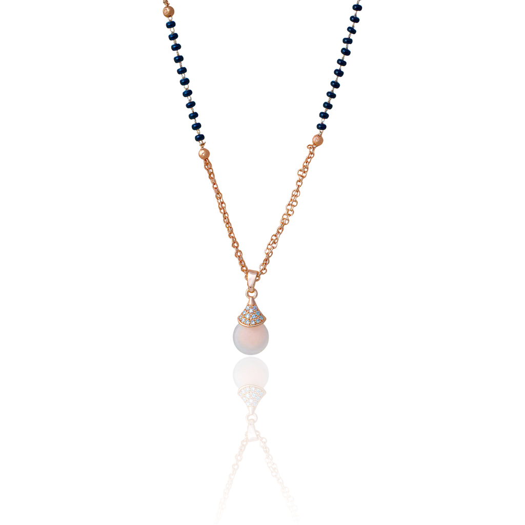 Radiant pearl pendant Mangalsutra