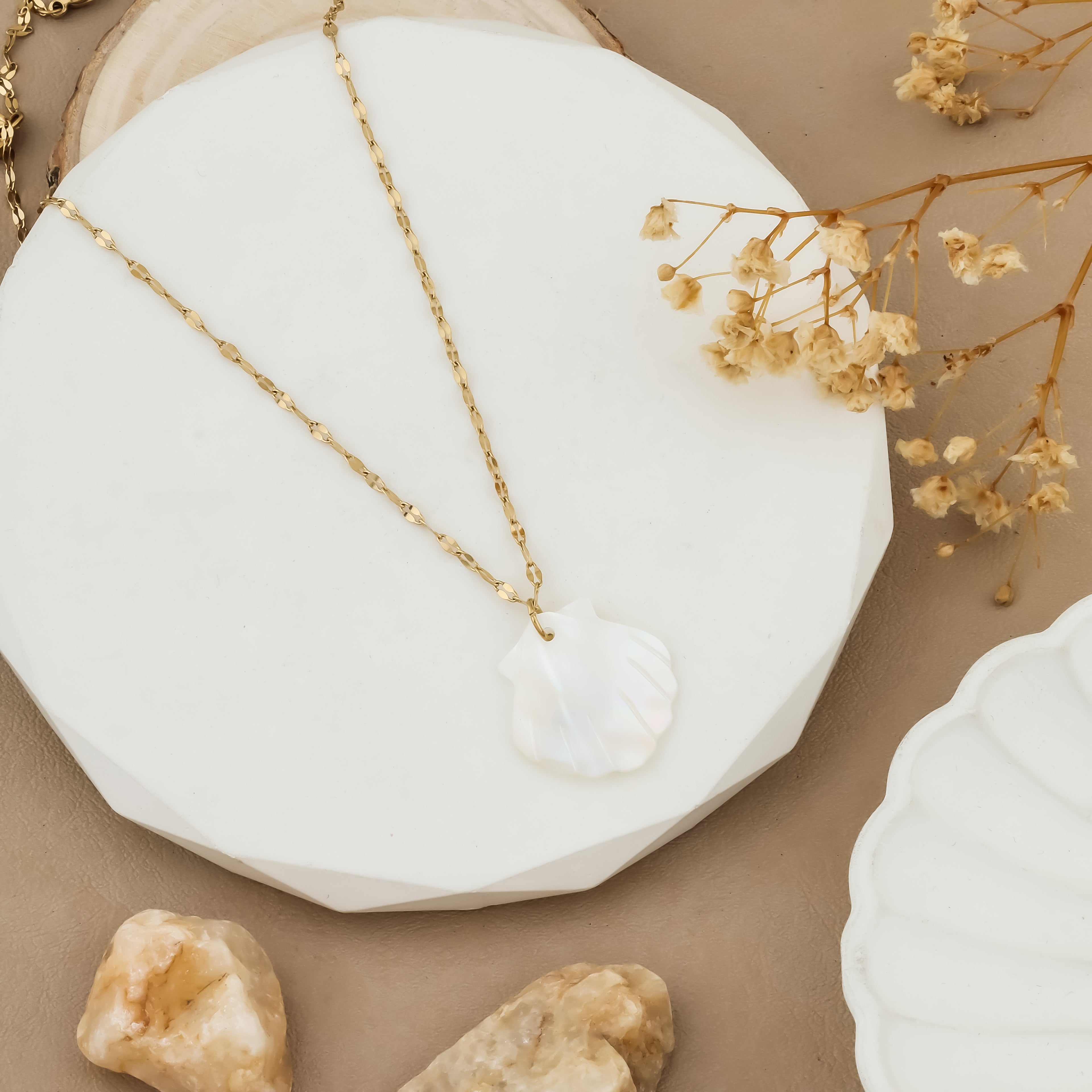 Seaside Glow Mother of Pearl Shell Necklace