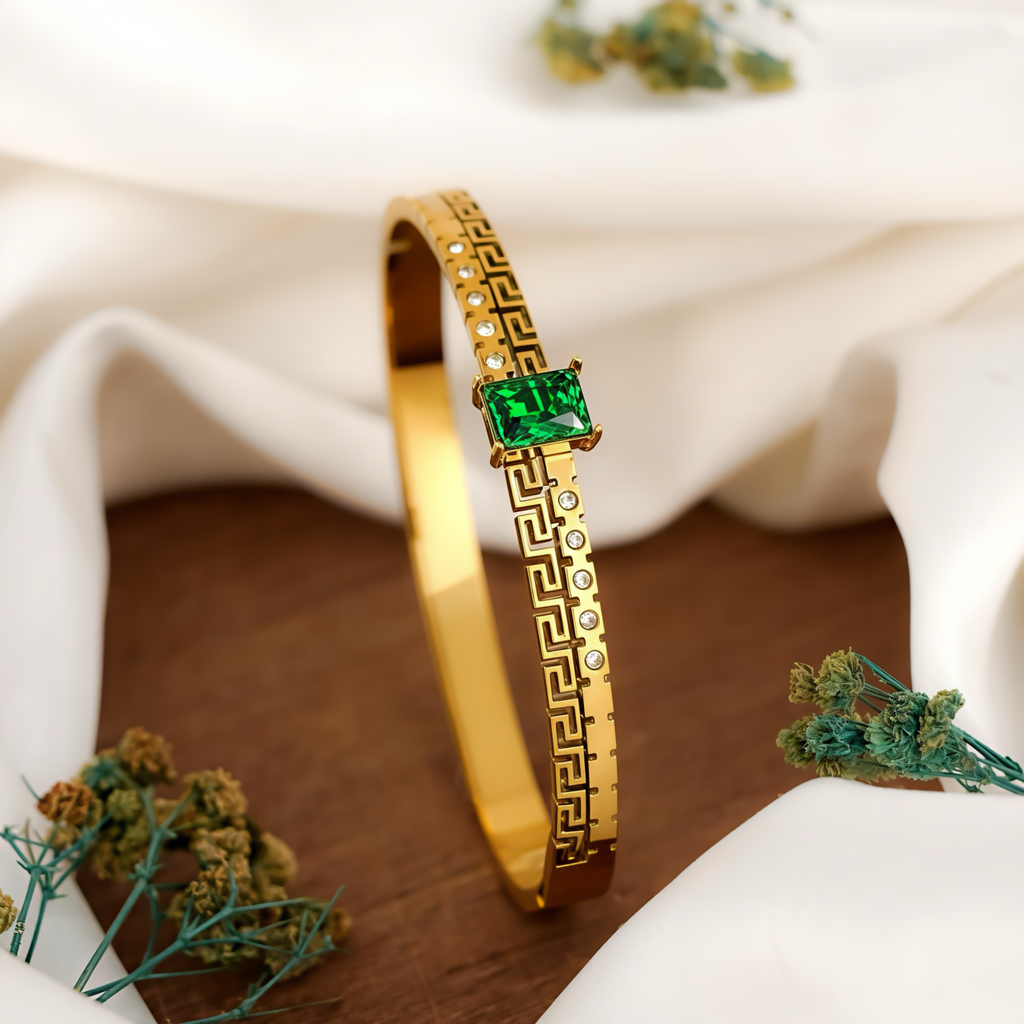Sachi Bracelet