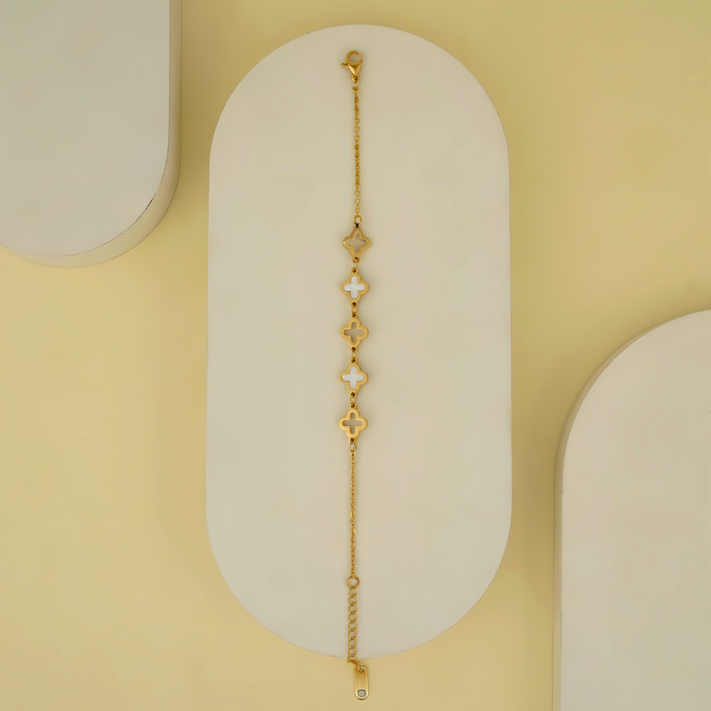 Opulent Mother of Pearl Clover Bracelet